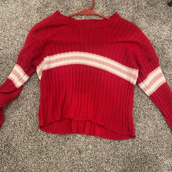 long sleeve sweater crop top - Picture 2 of 3